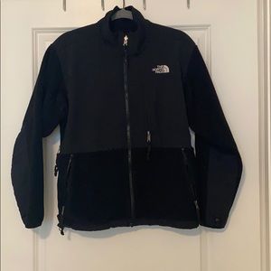 The North Face Women’s Black Denali Fleece
